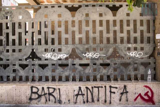 Bari: la cancellata di Giurisprudenza? E' un'opera d'arte, degradata